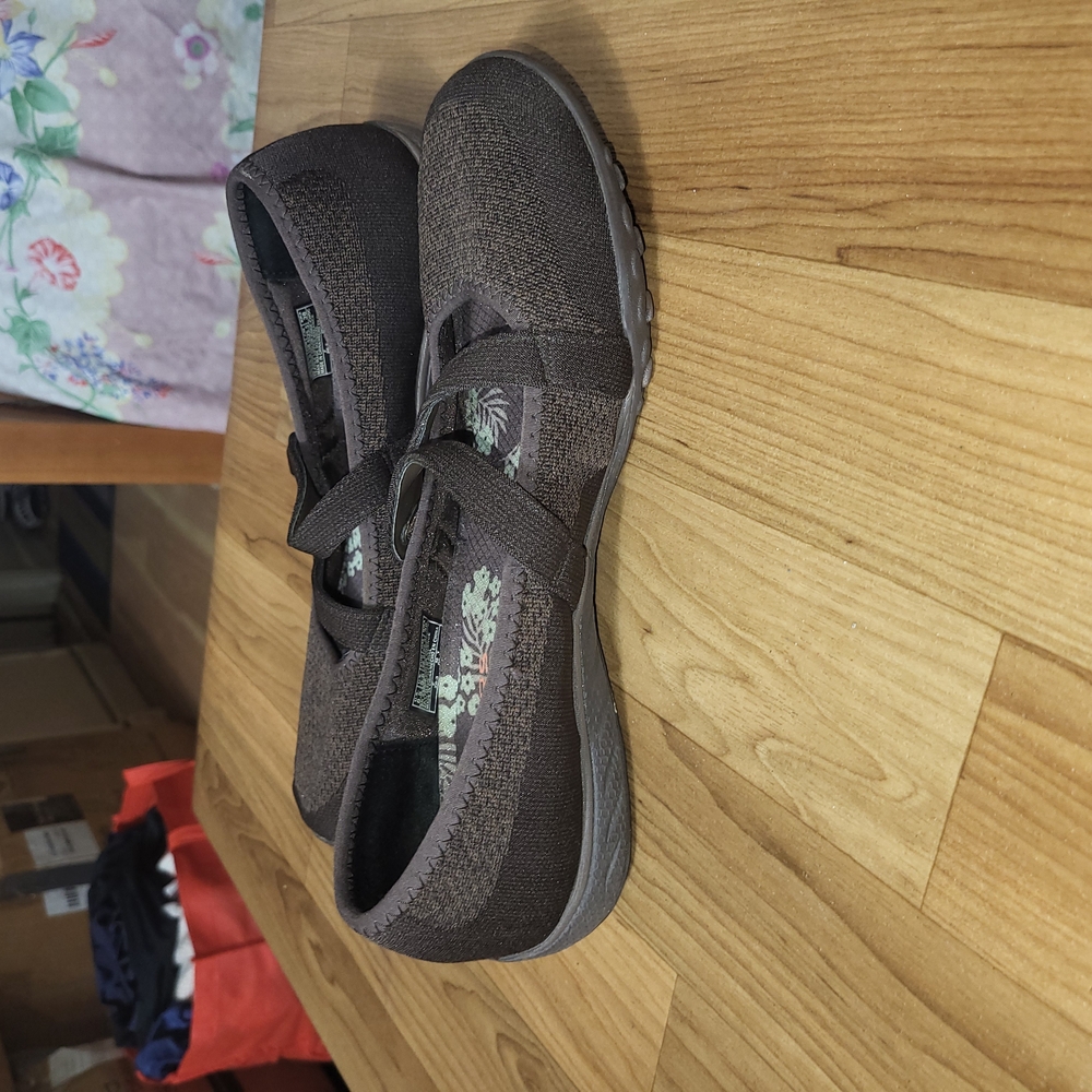 Skechers Women brown Breathe Easy Memory Foam Relax Fit Slip-On Shoes Size 8.5 - Picture 5 of 9